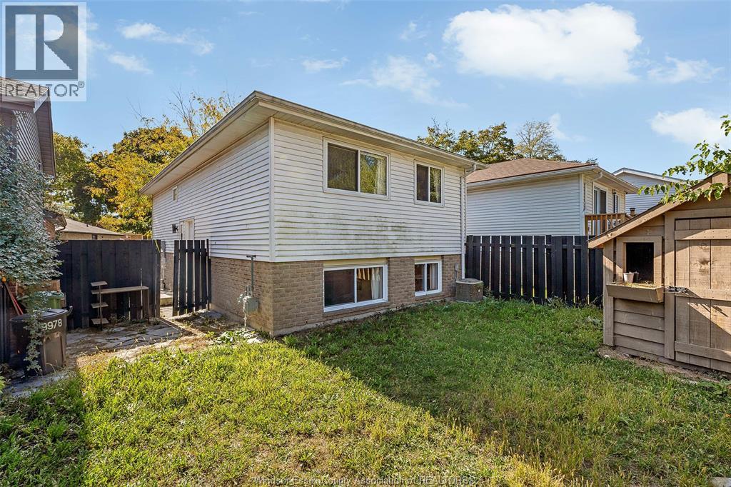 9978 Forest Glade Court Unit# 5, Windsor, Ontario  N8R 2B9 - Photo 29 - 26009765