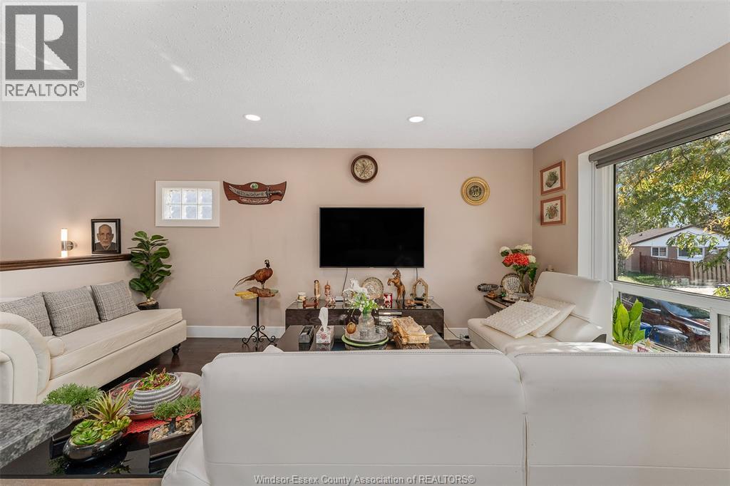 9978 Forest Glade Court Unit# 5, Windsor, Ontario  N8R 2B9 - Photo 7 - 26009765