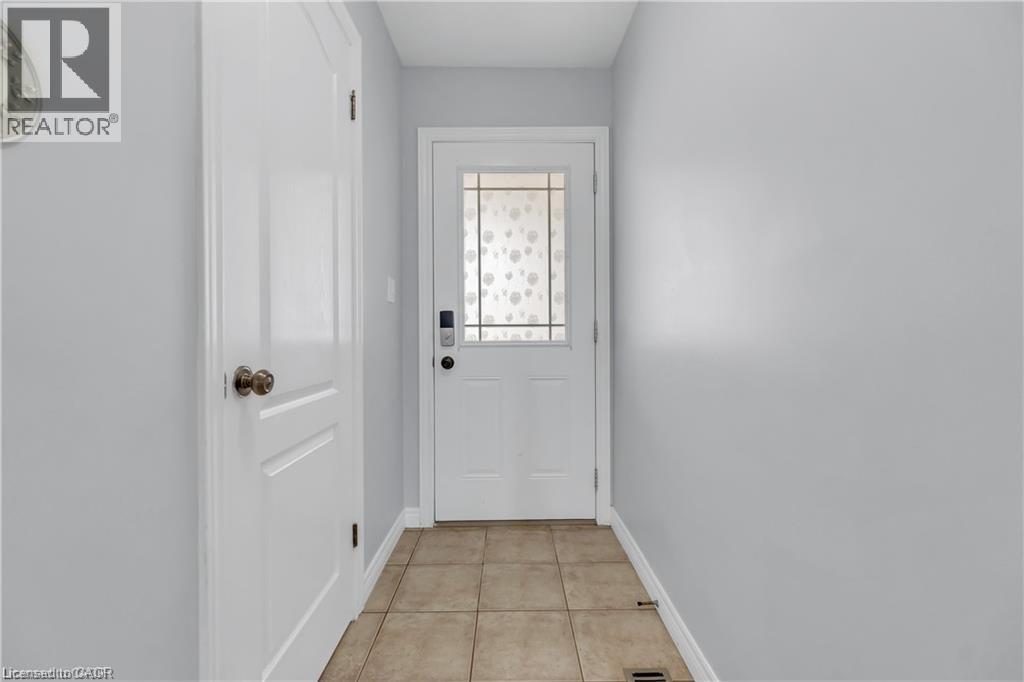 48 Clough Crescent, Guelph, Ontario  N1L 0G1 - Photo 4 - 40825904