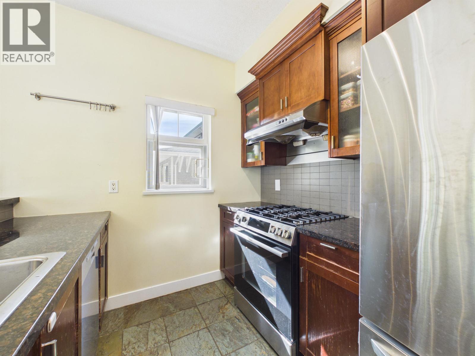 141 7388 Macpherson Avenue, Burnaby, British Columbia  V5J 0A1 - Photo 9 - R3118160