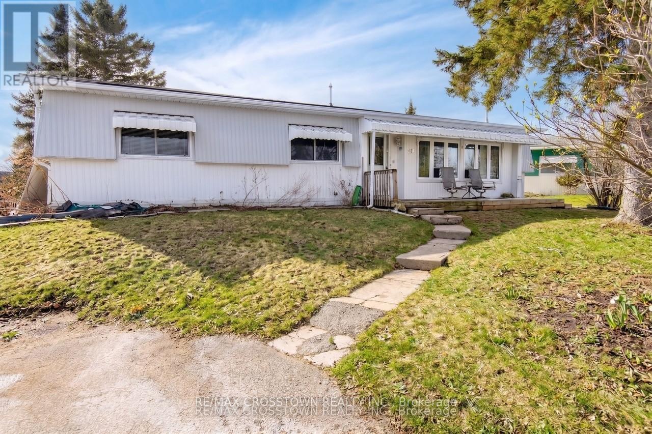 3 Fairbirch Court, Innisfil, Ontario  L9S 1R2 - Photo 2 - N12905144