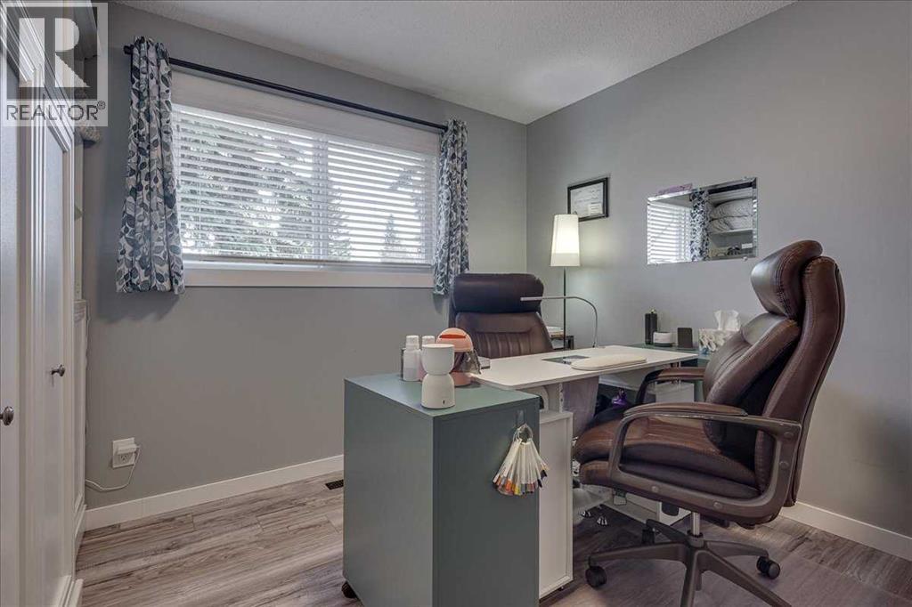 5616 55 Avenue, Lacombe, Alberta  T4L 1L9 - Photo 12 - A2306980