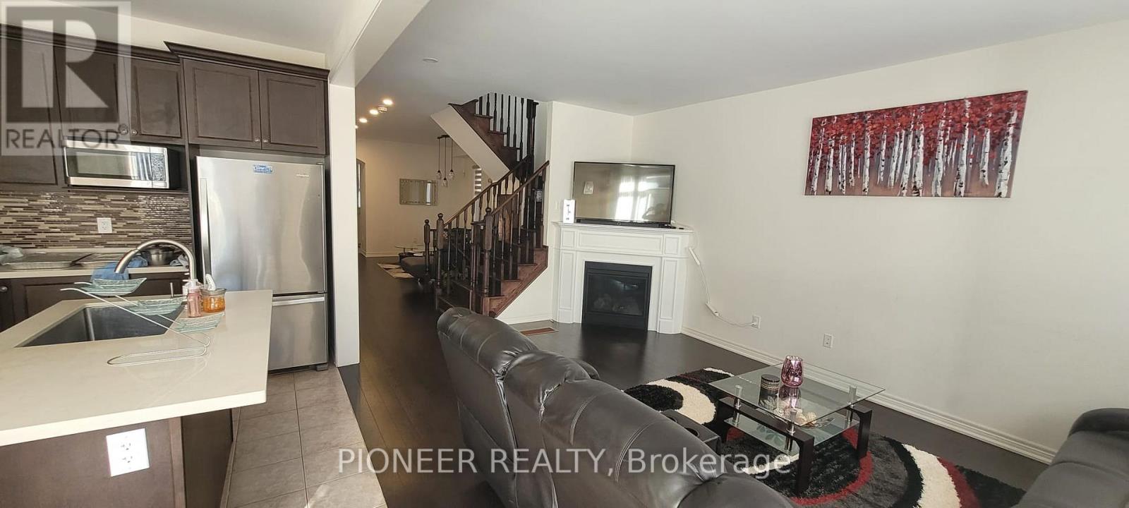 11 Ivor Crescent N, Brampton, Ontario  L7A 4L5 - Photo 16 - W12890546