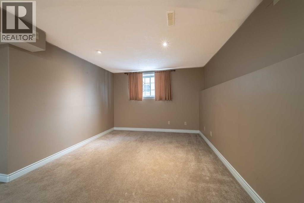 107 Panatella Close NW, Calgary, Alberta  T3K 6C6 - Photo 29 - A2293658