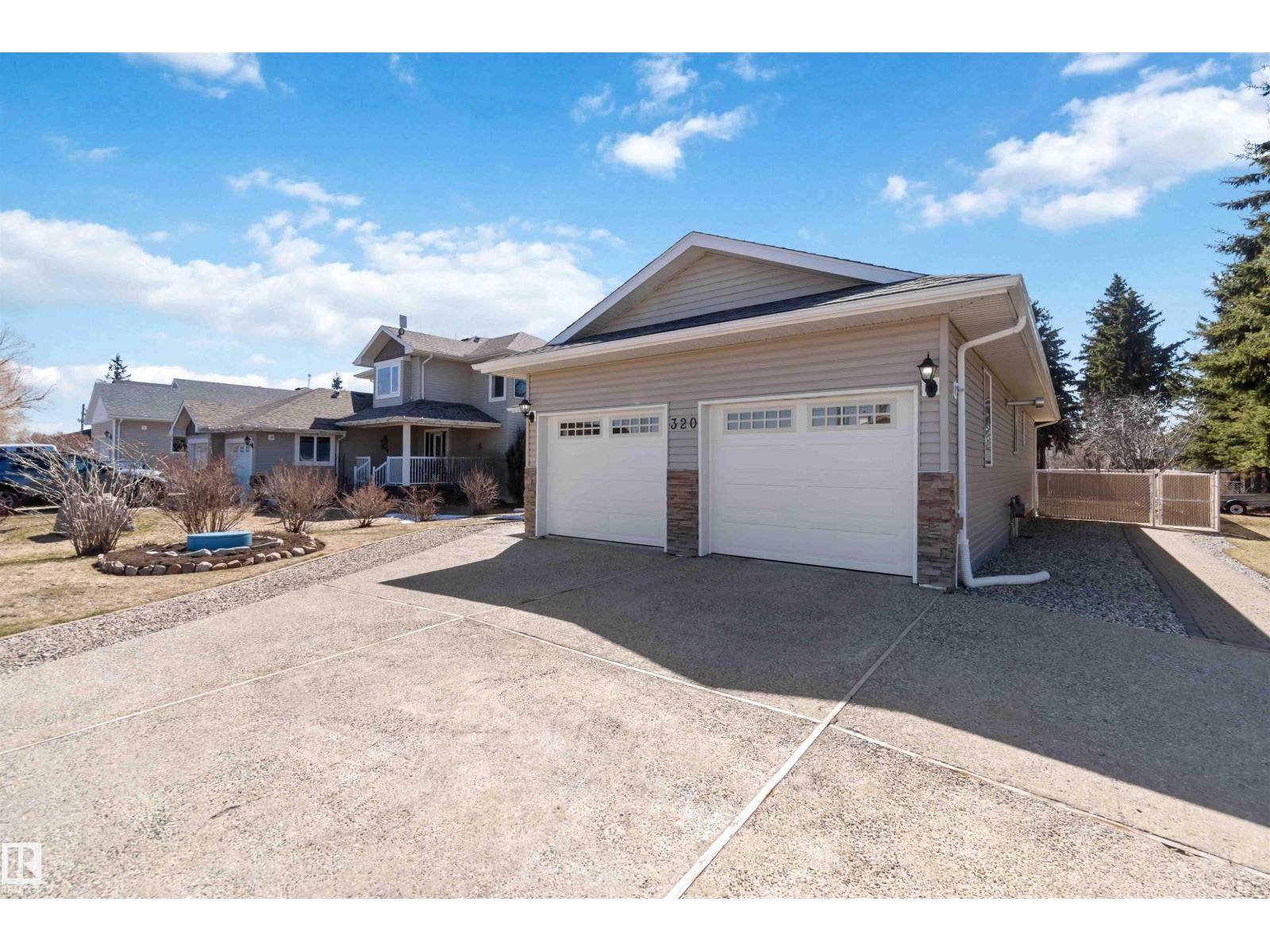 320 St. John St, Cardiff, Alberta  T8R 2G5 - Photo 3 - E4485122