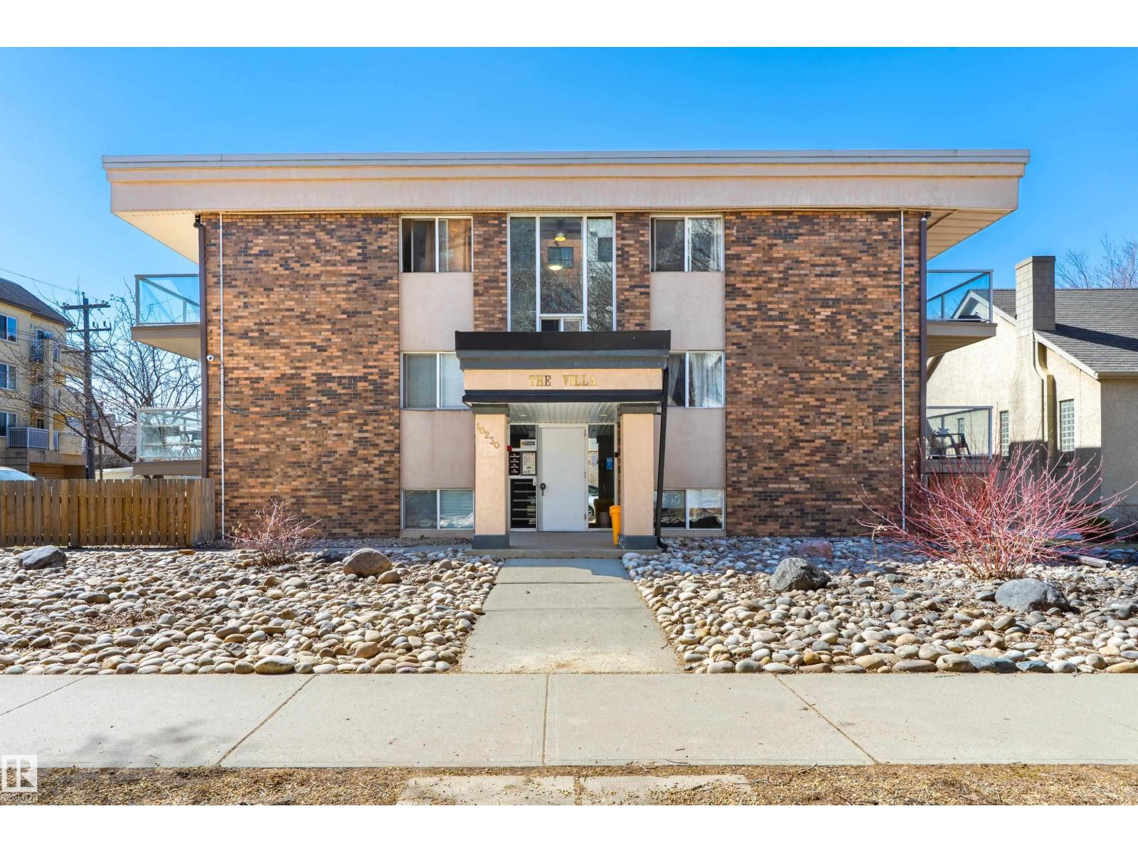 #105 10230 120 Street Nw Nw, Edmonton, Alberta  T5K 2A3 - Photo 2 - E4485125