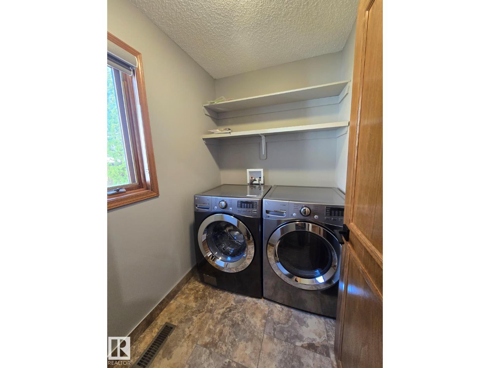 3007 44a Av Nw, Edmonton, Alberta  T6T 1H1 - Photo 18 - E4485126
