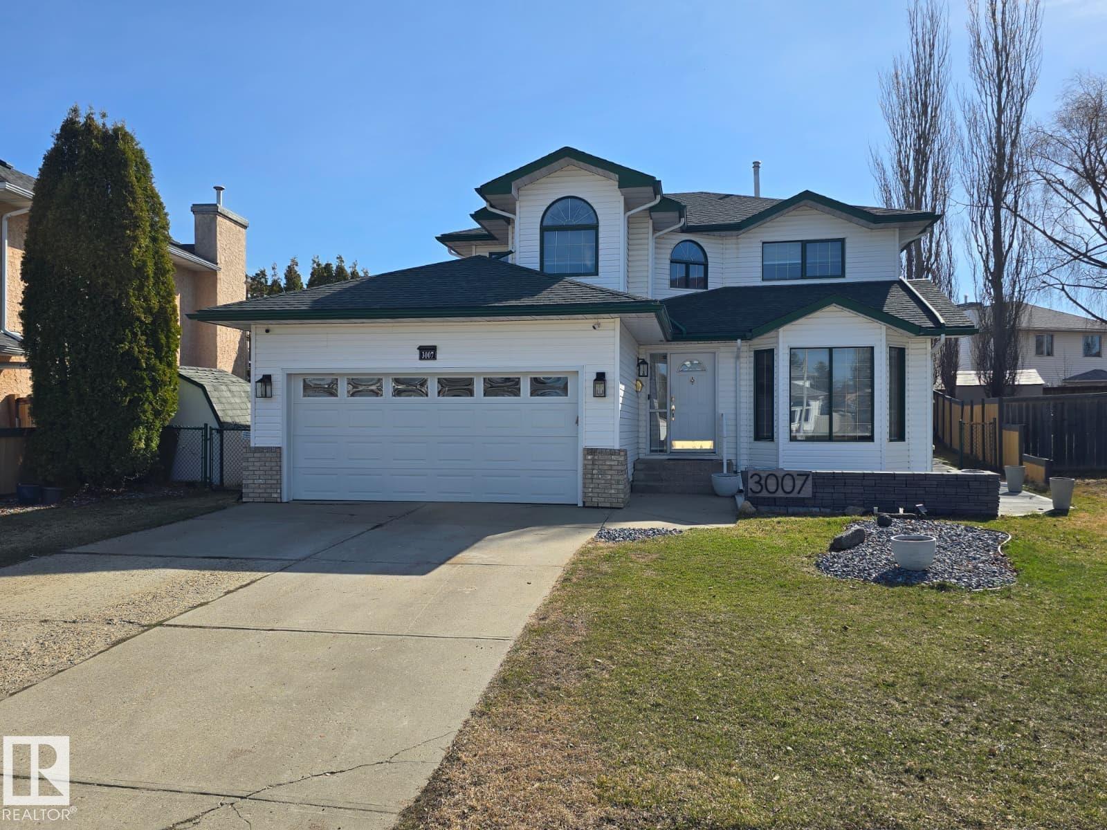 3007 44a Av Nw, Edmonton, Alberta  T6T 1H1 - Photo 2 - E4485126