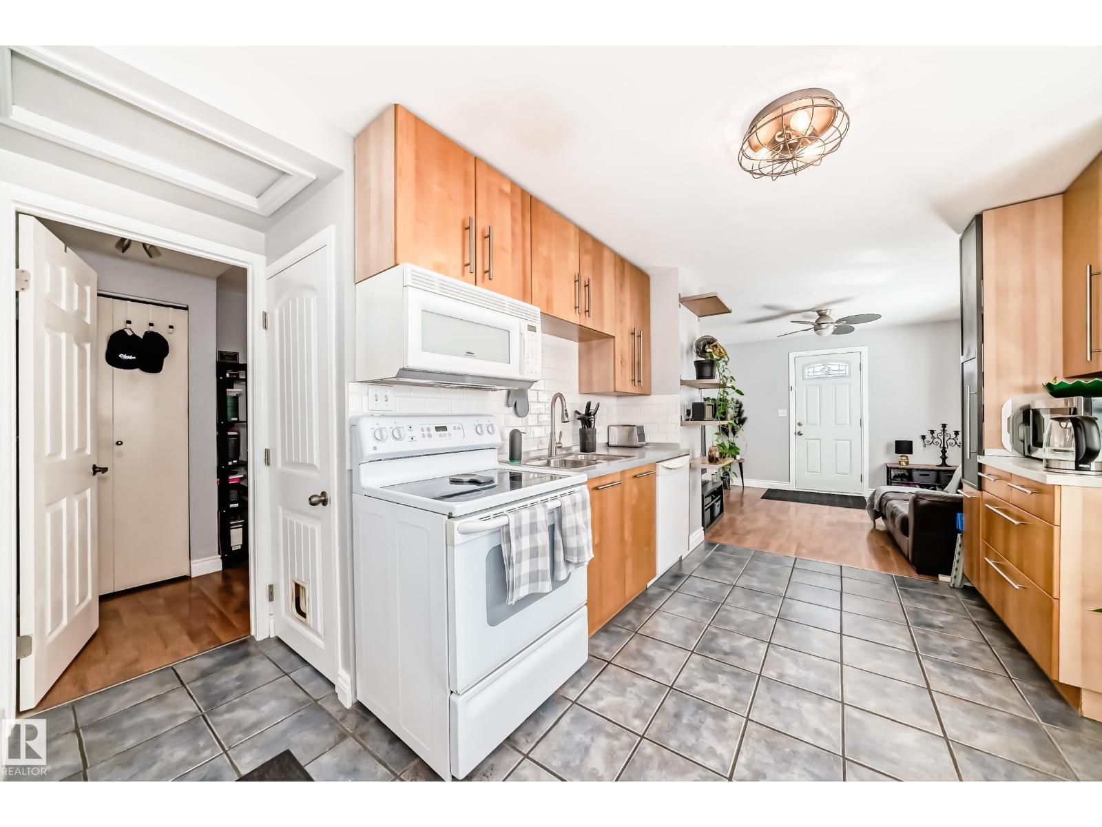 12146 95 St Nw, Edmonton, Alberta  T5G 1M8 - Photo 4 - E4485130