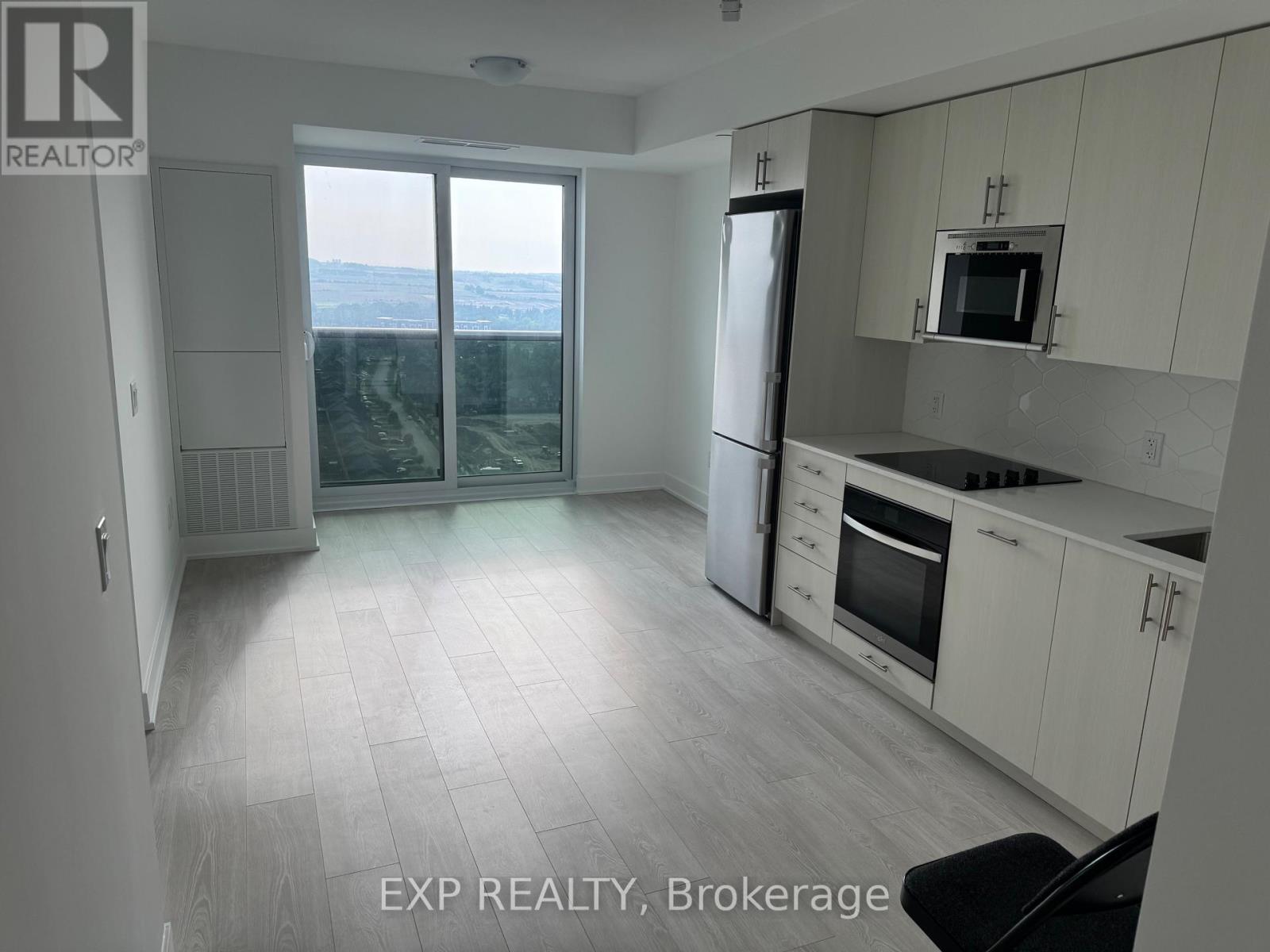 2403 - 2545 Simcoe Street N, Oshawa, Ontario  L1L 0W3 - Photo 2 - E13068010