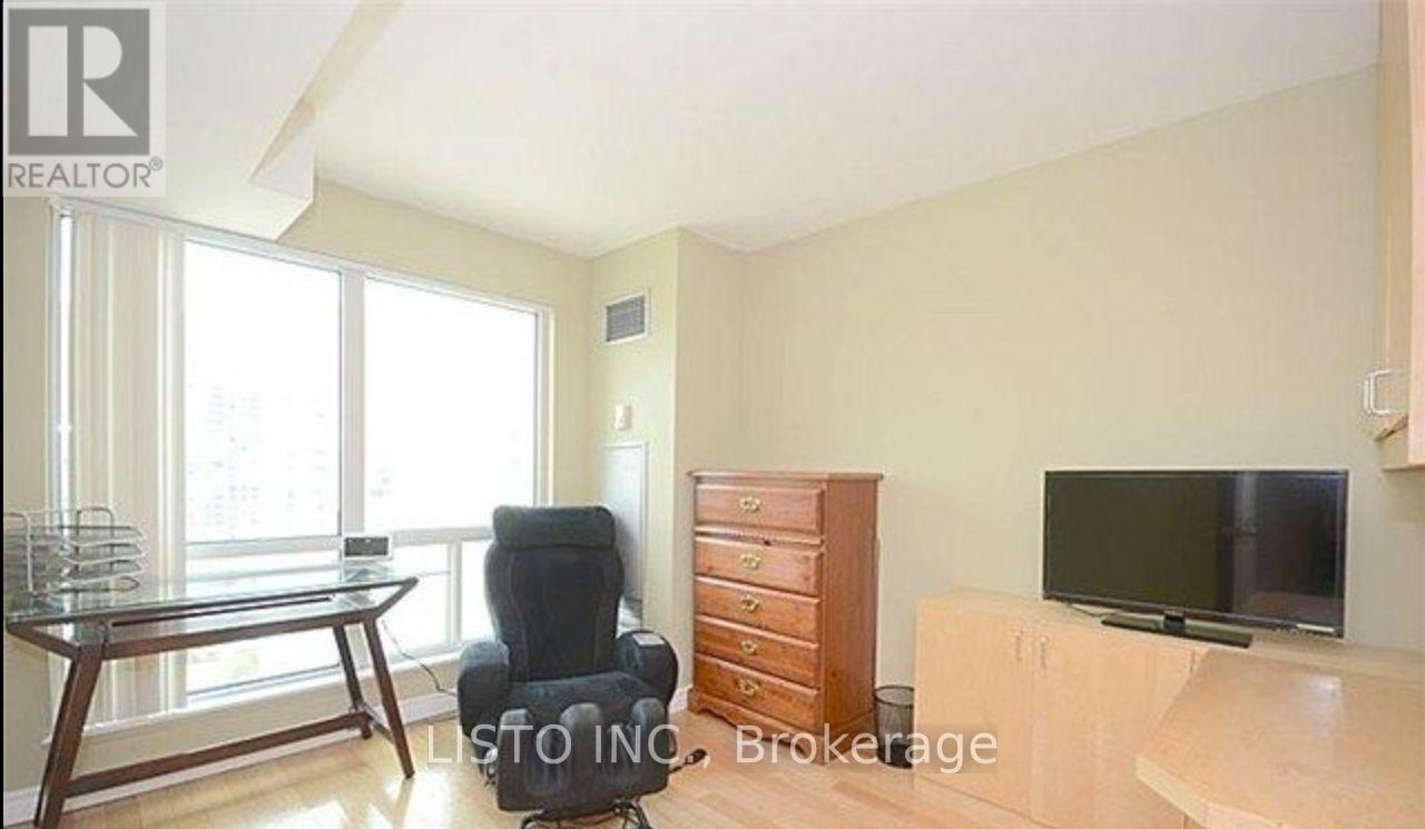 2009 - 8 Lee Centre Drive, Toronto, Ontario  M1H 3H8 - Photo 12 - E13068036