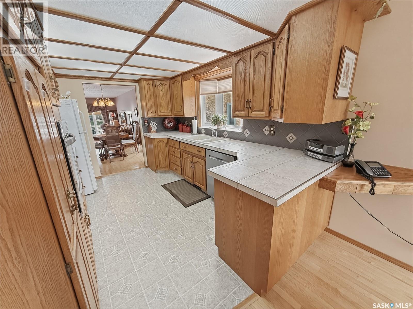 412 Curry Crescent, Swift Current, Saskatchewan  S9H 4X4 - Photo 13 - SK034273