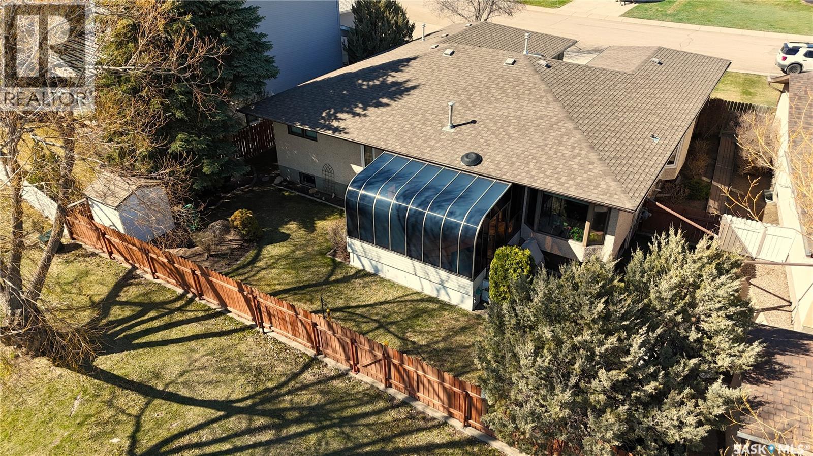 412 Curry Crescent, Swift Current, Saskatchewan  S9H 4X4 - Photo 41 - SK034273