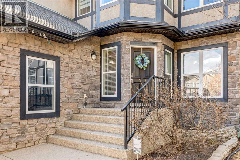 72 Wentworth Crescent Sw, Calgary, Alberta  T3H 5V2 - Photo 2 - A2306507