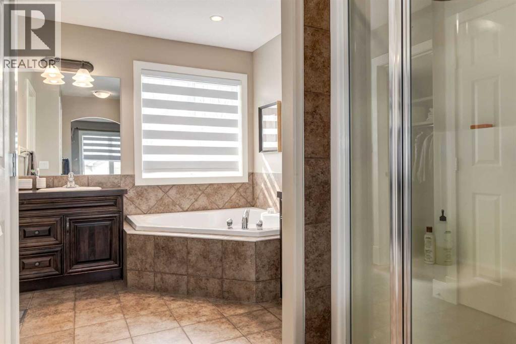 72 Wentworth Crescent Sw, Calgary, Alberta  T3H 5V2 - Photo 23 - A2306507