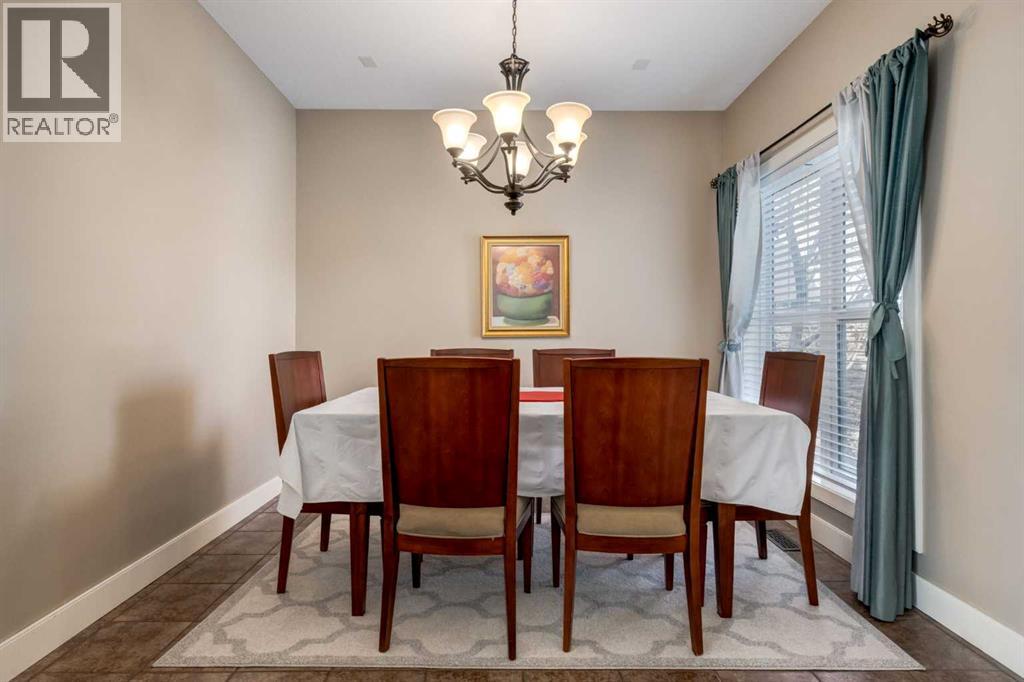 72 Wentworth Crescent Sw, Calgary, Alberta  T3H 5V2 - Photo 4 - A2306507