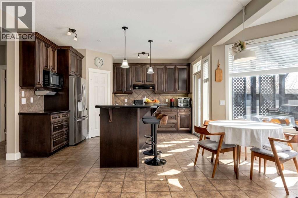 72 Wentworth Crescent Sw, Calgary, Alberta  T3H 5V2 - Photo 8 - A2306507