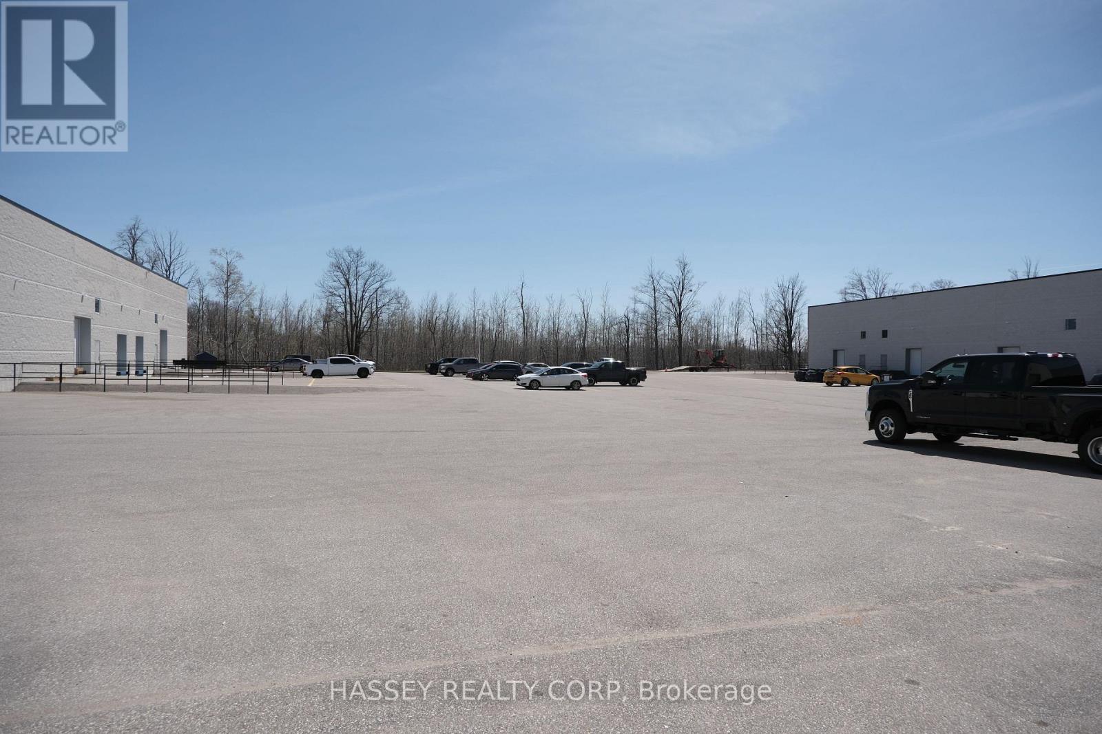 4 - 322 King Street, Barrie (0 West), Ontario  L4N 6L2 - Photo 10 - S13068206