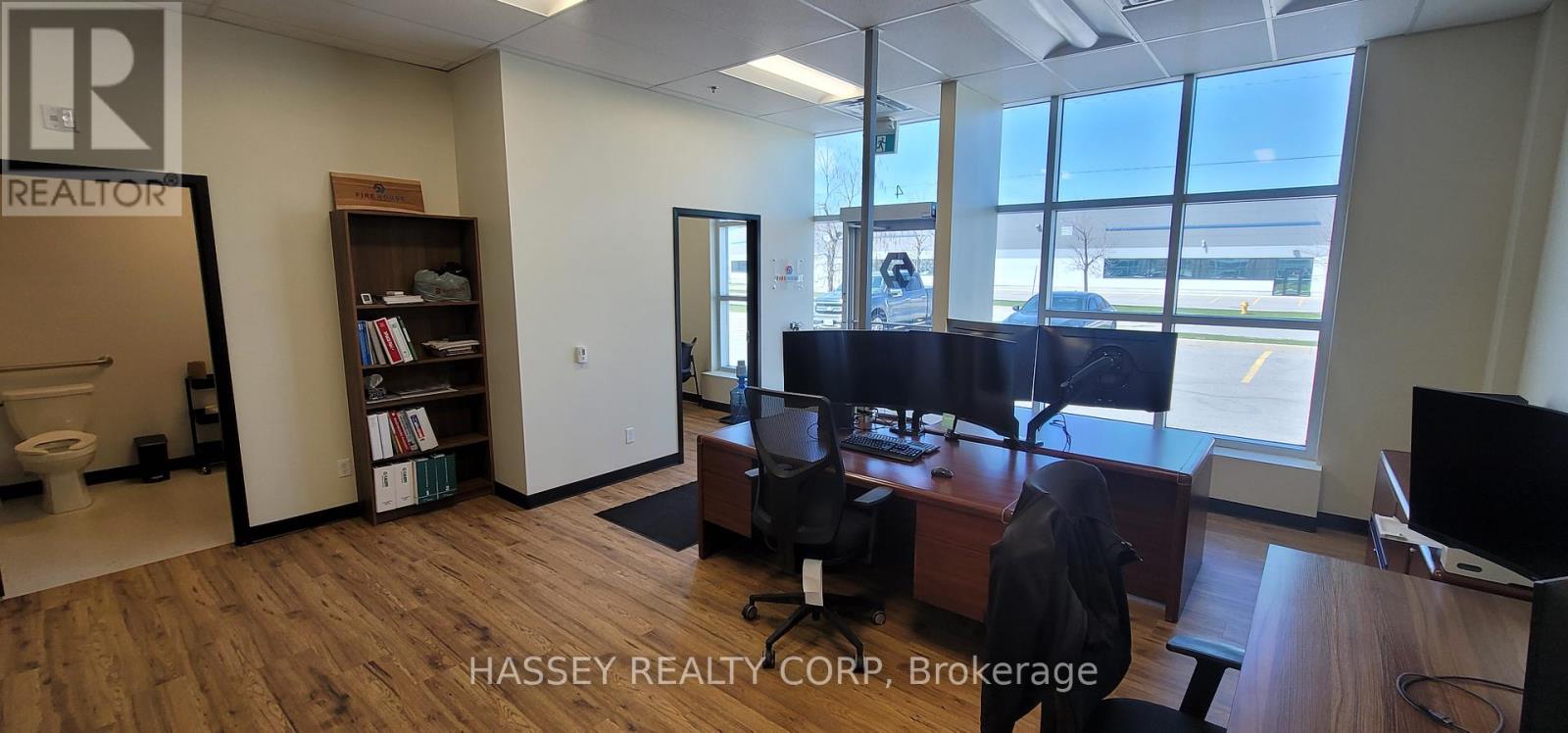 4 - 322 King Street, Barrie (0 West), Ontario  L4N 6L2 - Photo 3 - S13068206
