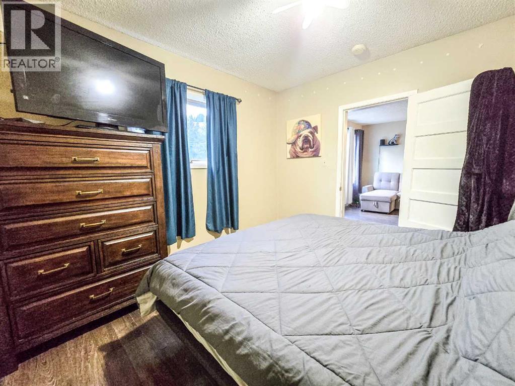 7070 18 Avenue, Coleman, Alberta  T0K 0M0 - Photo 10 - A2286590