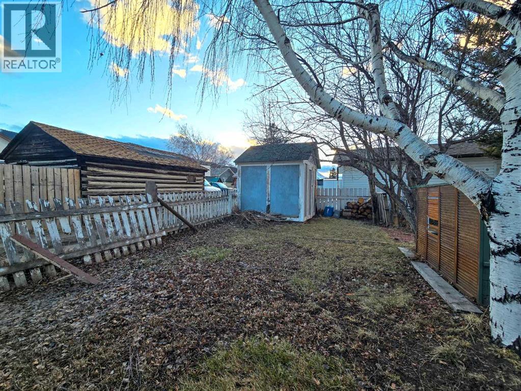 7070 18 Avenue, Coleman, Alberta  T0K 0M0 - Photo 17 - A2286590