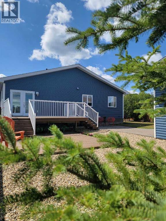 9102 127 Avenue, Peace River, Alberta  T8S 1W7 - Photo 30 - A2303962