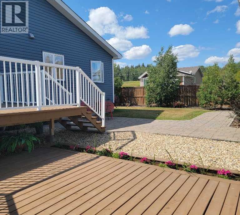 9102 127 Avenue, Peace River, Alberta  T8S 1W7 - Photo 31 - A2303962