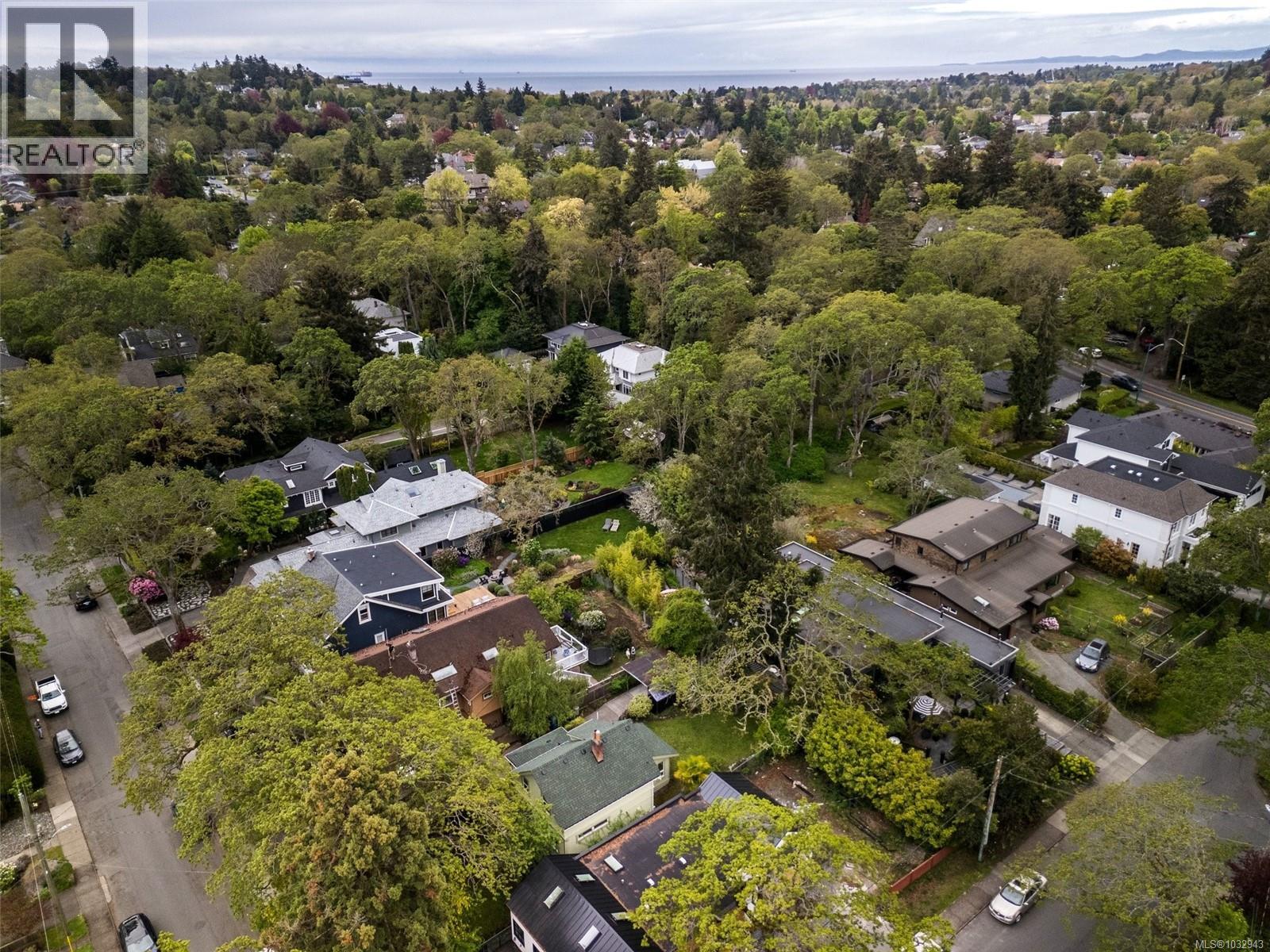 1274 Hewlett Pl, Oak Bay, British Columbia  V8S 4P7 - Photo 36 - 1032943