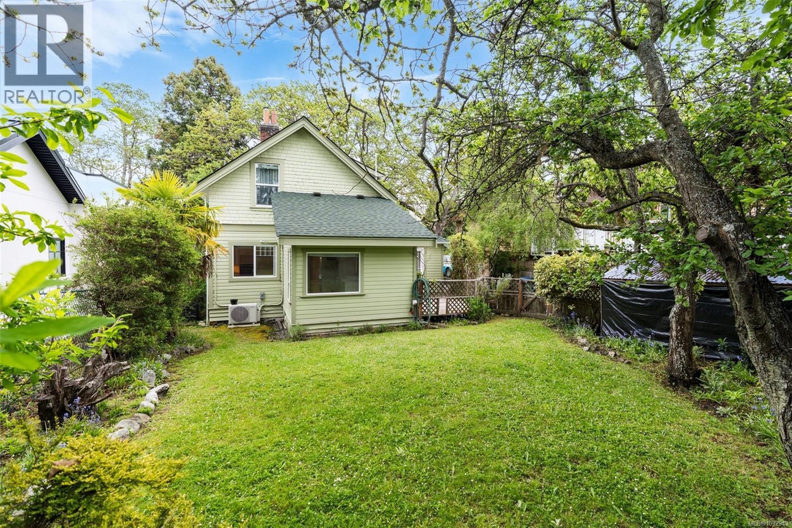 1274 Hewlett Pl, Oak Bay, British Columbia  V8S 4P7 - Photo 28 - 1032943