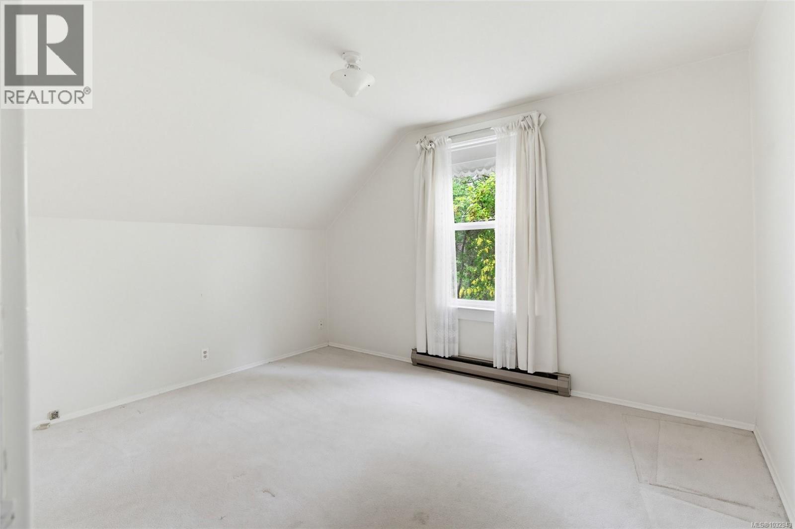 1274 Hewlett Pl, Oak Bay, British Columbia  V8S 4P7 - Photo 18 - 1032943