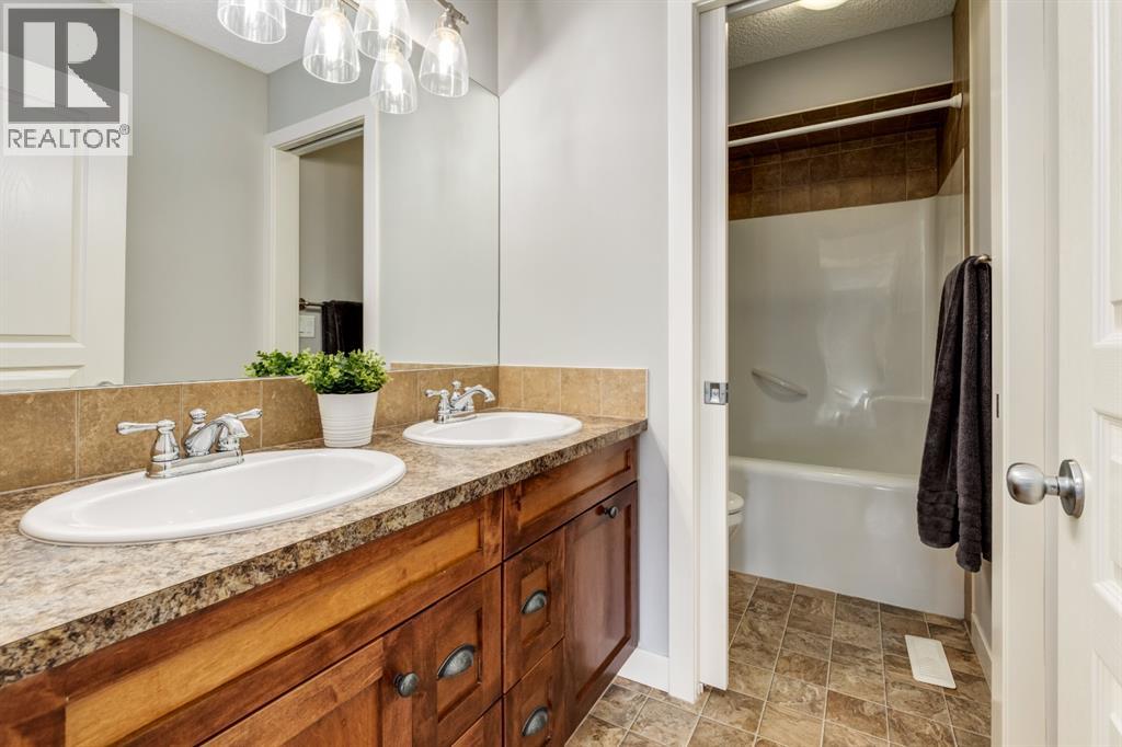 167 New Brighton Close SE, Calgary, Alberta  T2Z 0E3 - Photo 27 - A2305782