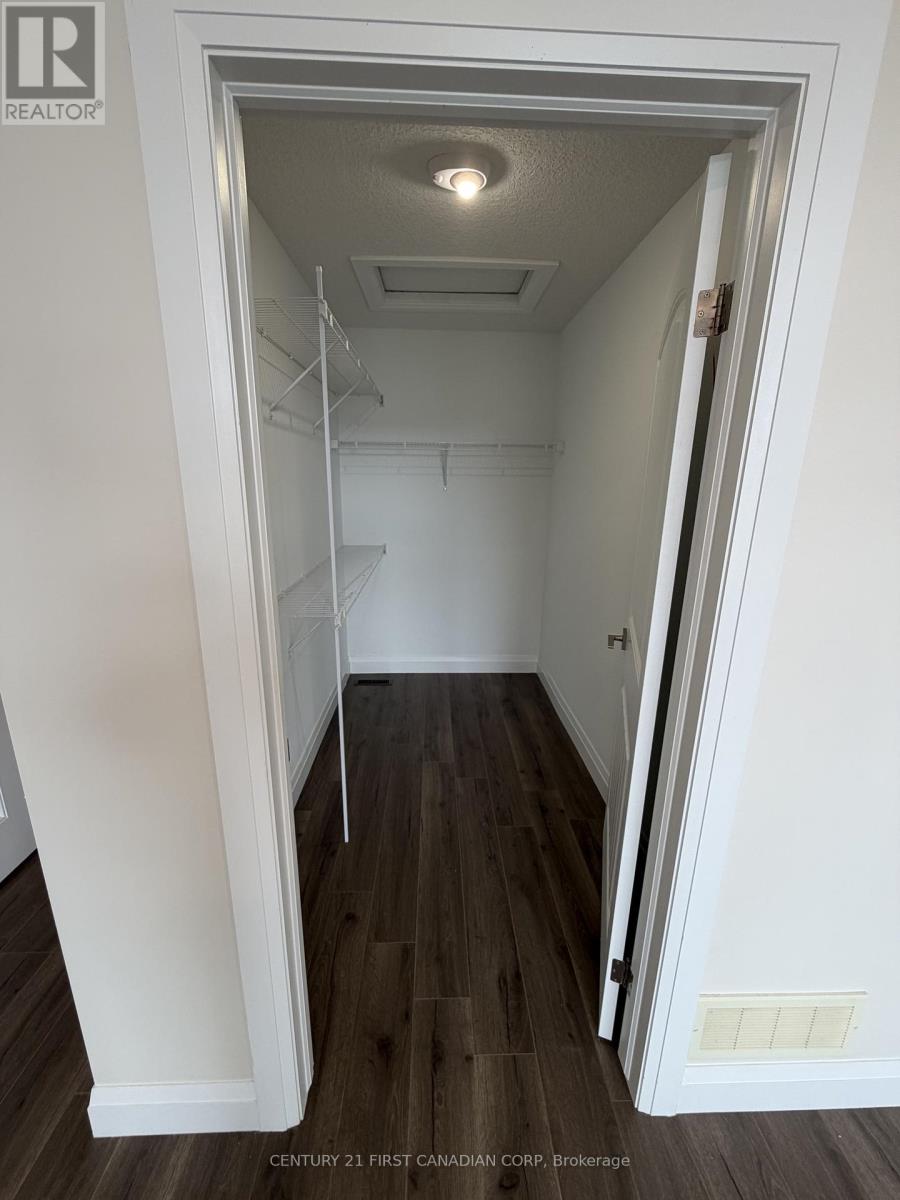 Upper - 2779 Oriole Drive, London South (South U), Ontario  N6M 1E7 - Photo 15 - X13068526