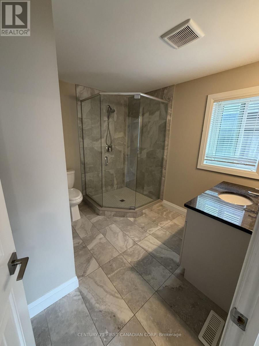 Upper - 2779 Oriole Drive, London South (South U), Ontario  N6M 1E7 - Photo 22 - X13068526