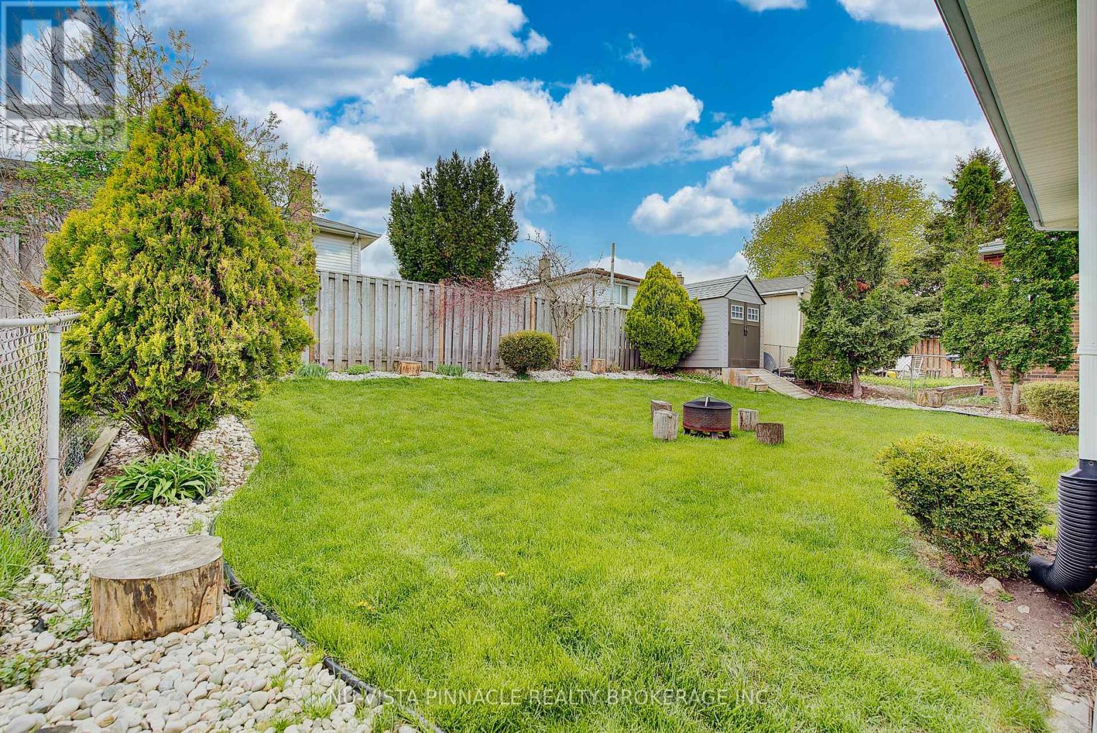 44 Golfdale Crescent, London South (South Q), Ontario  N6C 5P2 - Photo 36 - X13068728