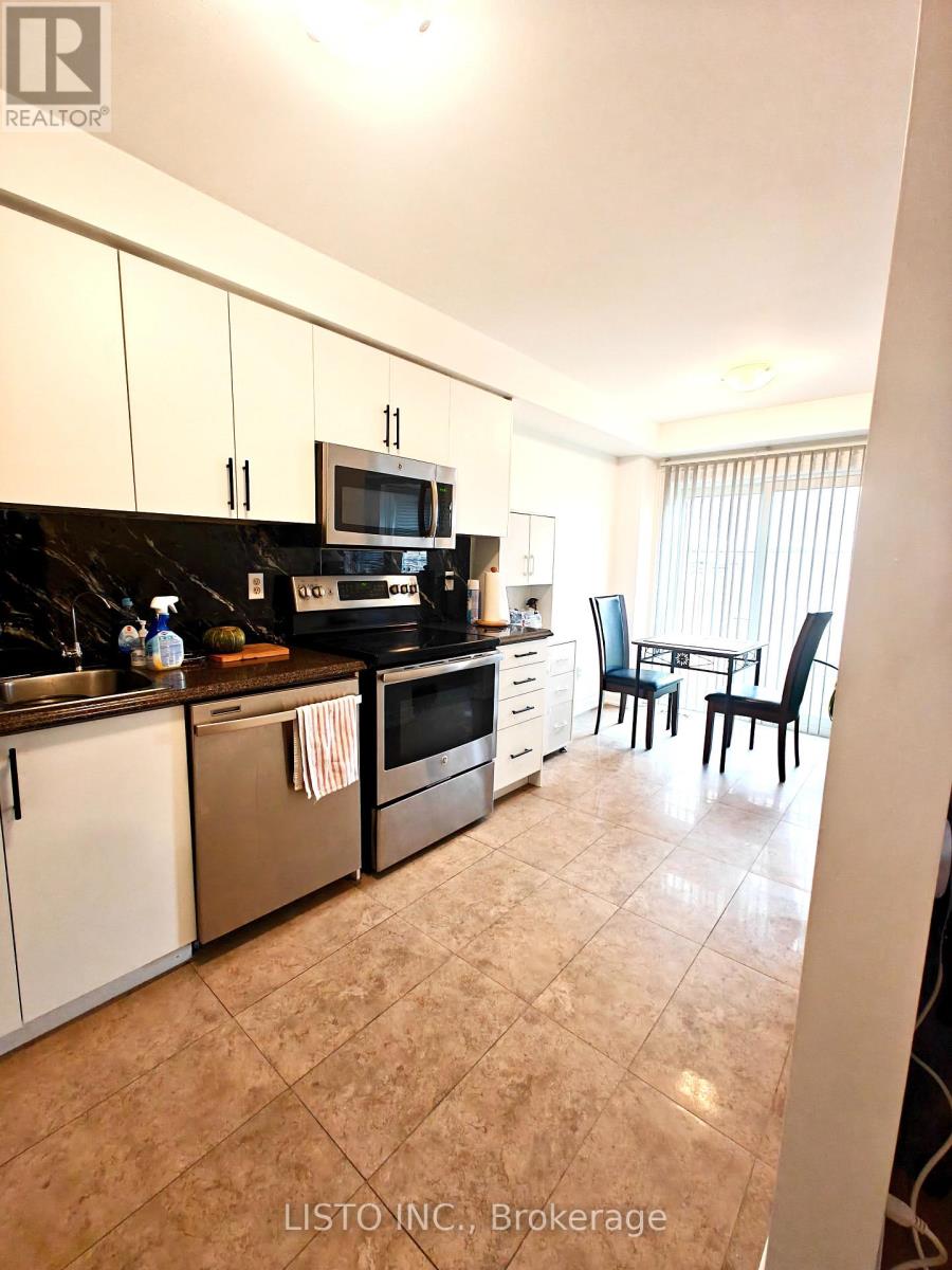 103 - 5255 Guildwood Way, Mississauga (Hurontario), Ontario  L5R 4A9 - Photo 4 - W13068080