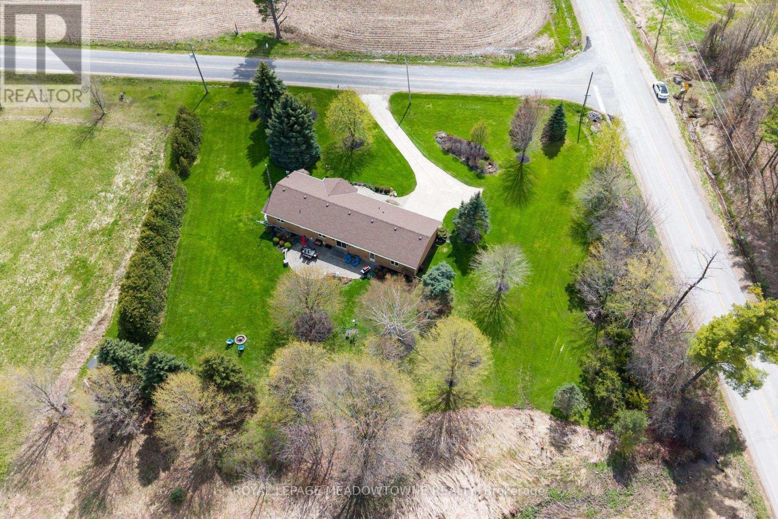 10997 Third Line, Halton Hills (Es Rural Esquesing), Ontario  L9T 2X9 - Photo 39 - W13068088