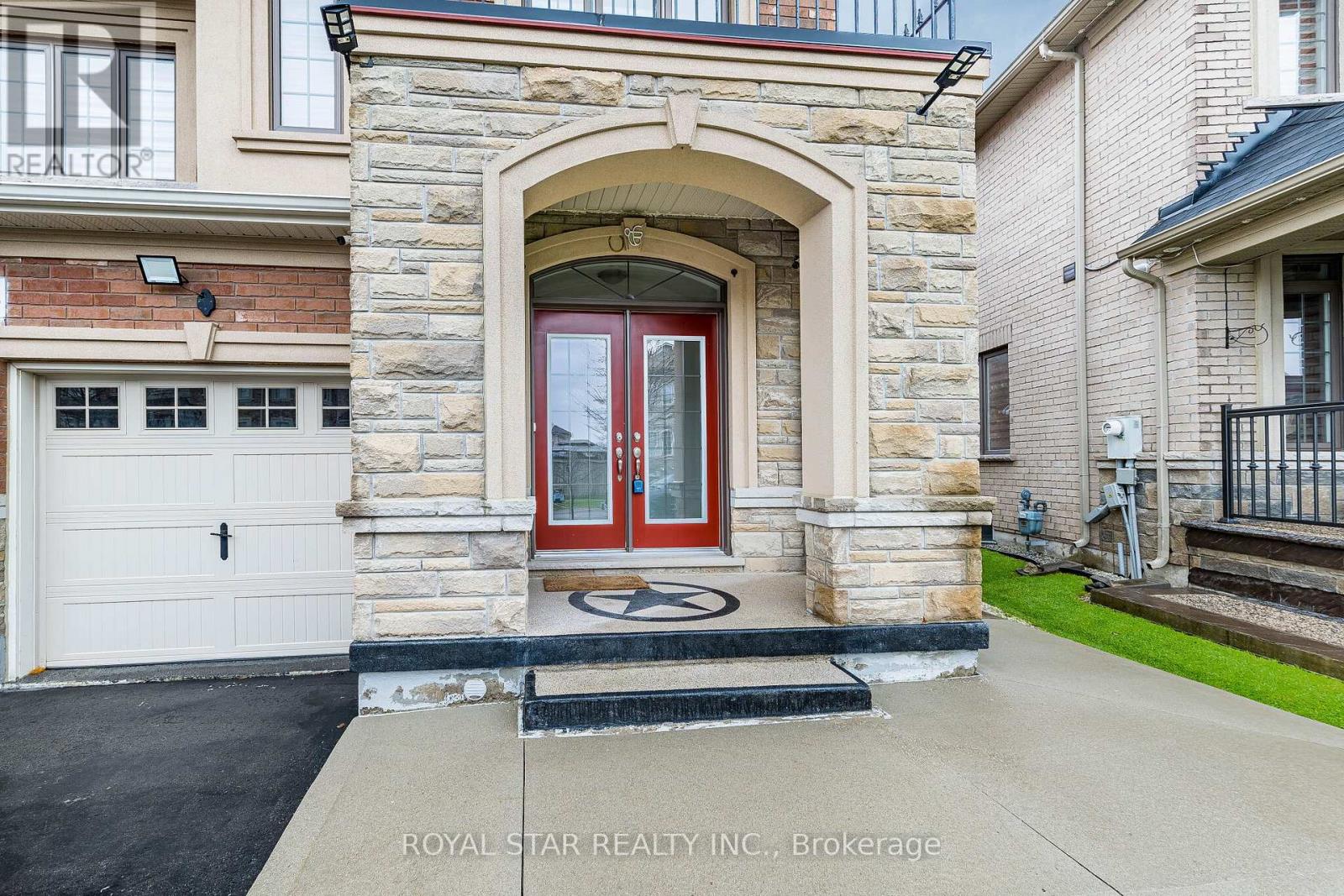 44 Hammerhead Road, Brampton (Northwest Brampton), Ontario  L7A 4P9 - Photo 4 - W13068096