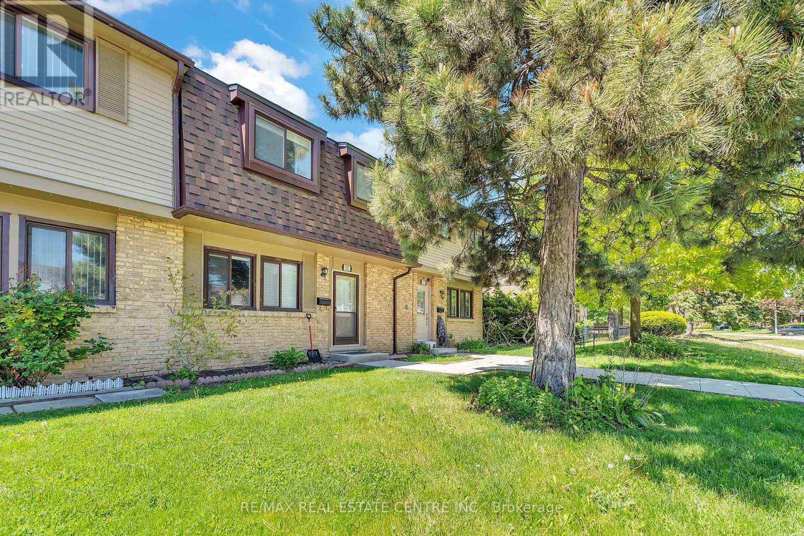 102 - 105 Hansen Road N, Brampton (Madoc), Ontario  L6V 3C9 - Photo 2 - W13068126