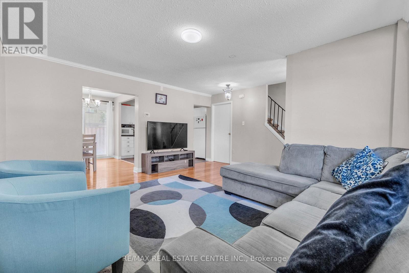 102 - 105 Hansen Road N, Brampton (Madoc), Ontario  L6V 3C9 - Photo 6 - W13068126