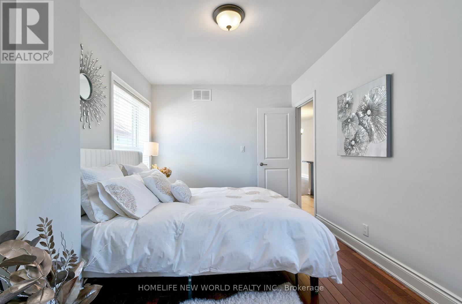 224 Belgravia Avenue, Toronto (Briar Hill-Belgravia), Ontario  M6E 2M8 - Photo 15 - W13068236