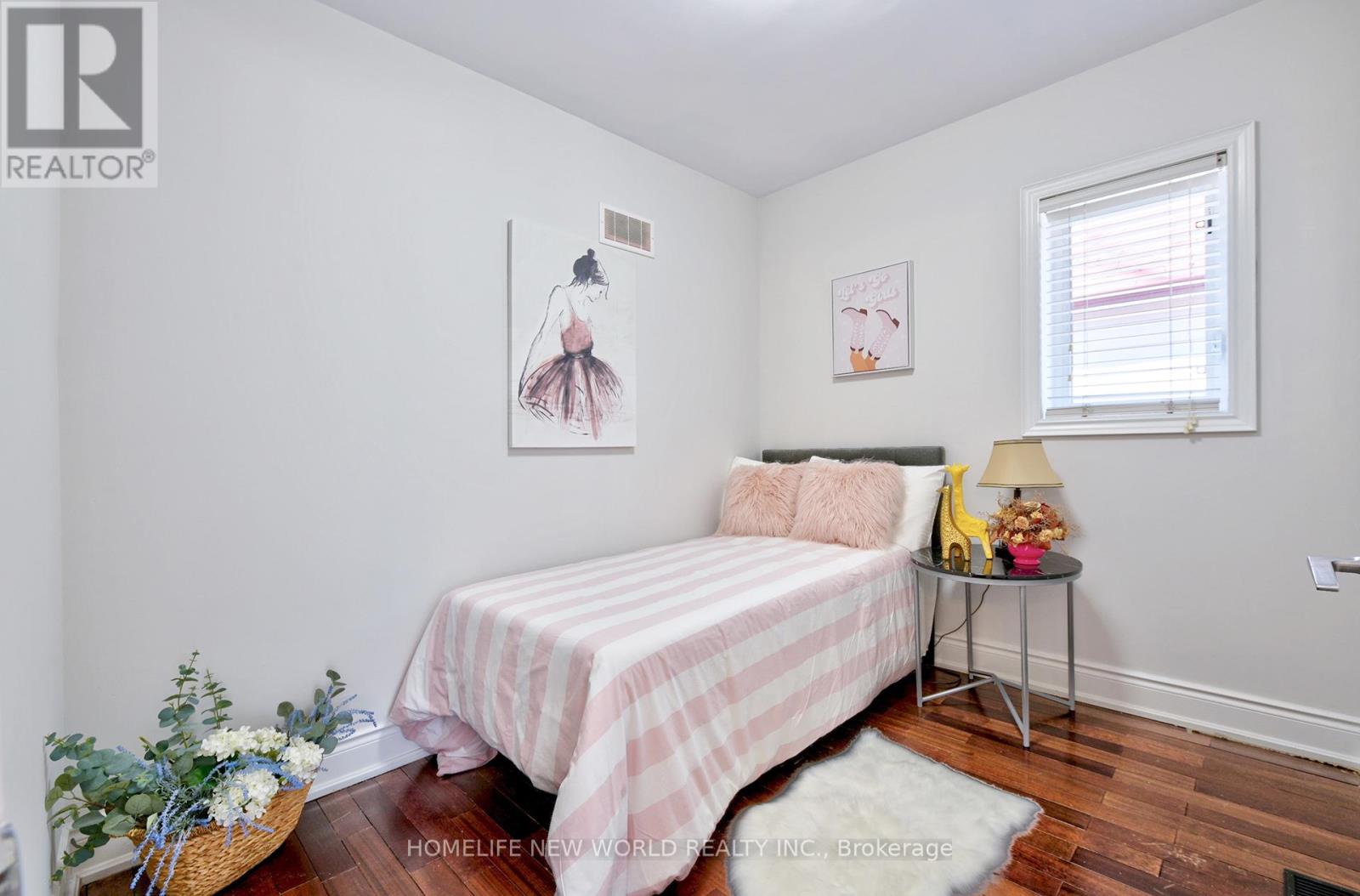 224 Belgravia Avenue, Toronto (Briar Hill-Belgravia), Ontario  M6E 2M8 - Photo 18 - W13068236