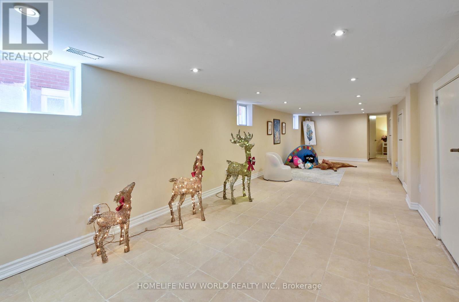224 Belgravia Avenue, Toronto (Briar Hill-Belgravia), Ontario  M6E 2M8 - Photo 22 - W13068236