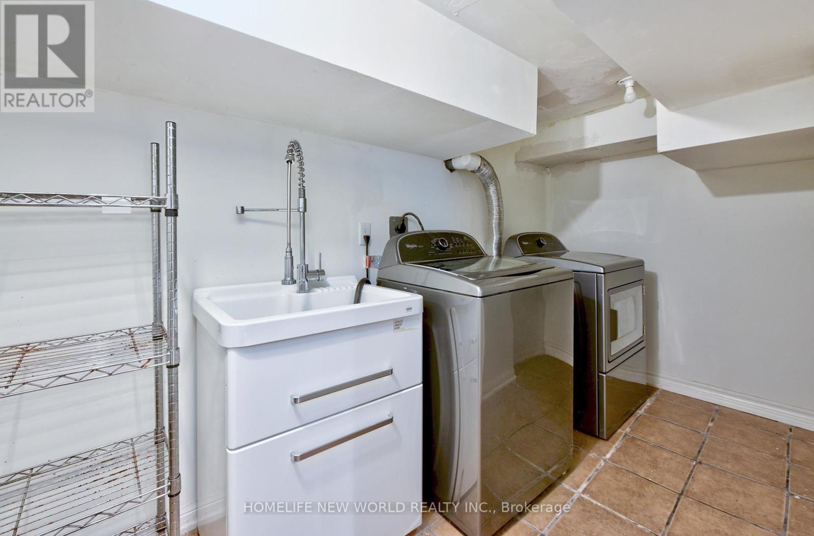224 Belgravia Avenue, Toronto (Briar Hill-Belgravia), Ontario  M6E 2M8 - Photo 25 - W13068236