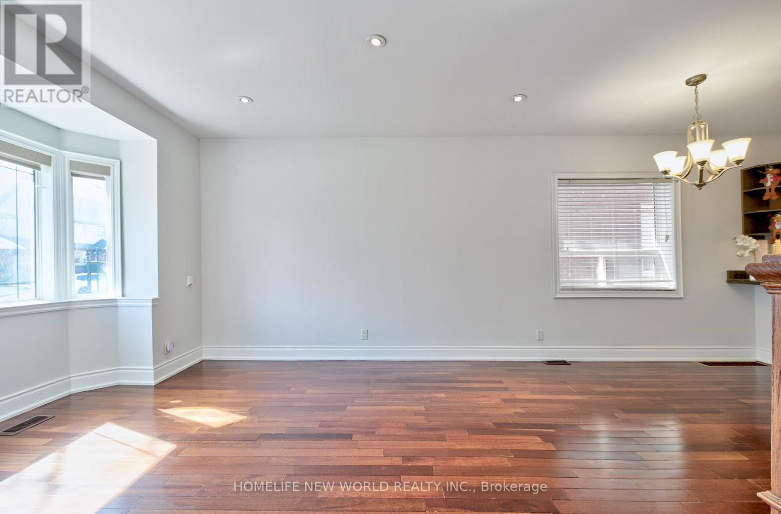 224 Belgravia Avenue, Toronto (Briar Hill-Belgravia), Ontario  M6E 2M8 - Photo 3 - W13068236
