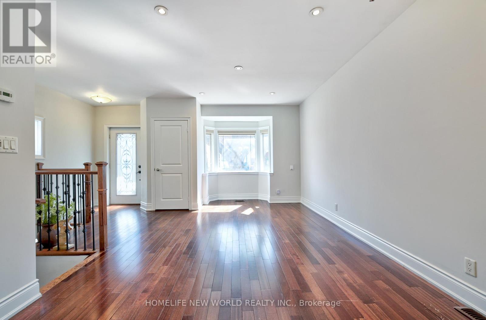 224 Belgravia Avenue, Toronto (Briar Hill-Belgravia), Ontario  M6E 2M8 - Photo 7 - W13068236