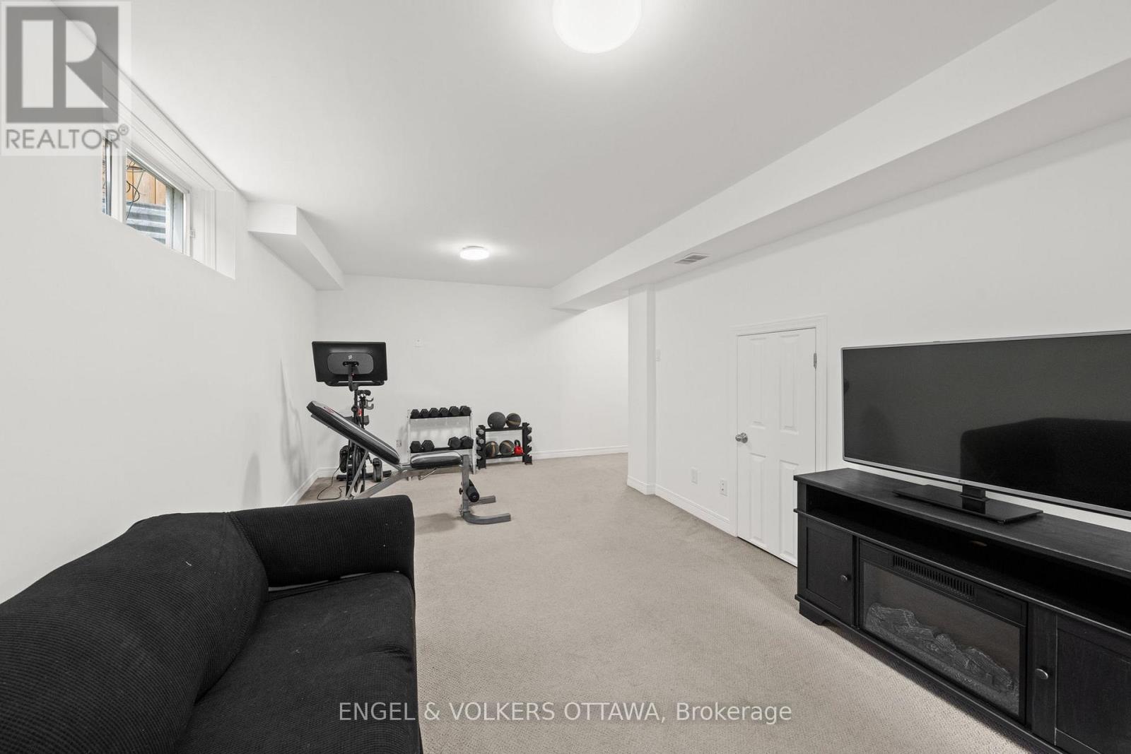 16 Mayford Avenue, Ottawa, Ontario  K2G 6A7 - Photo 30 - X13068336