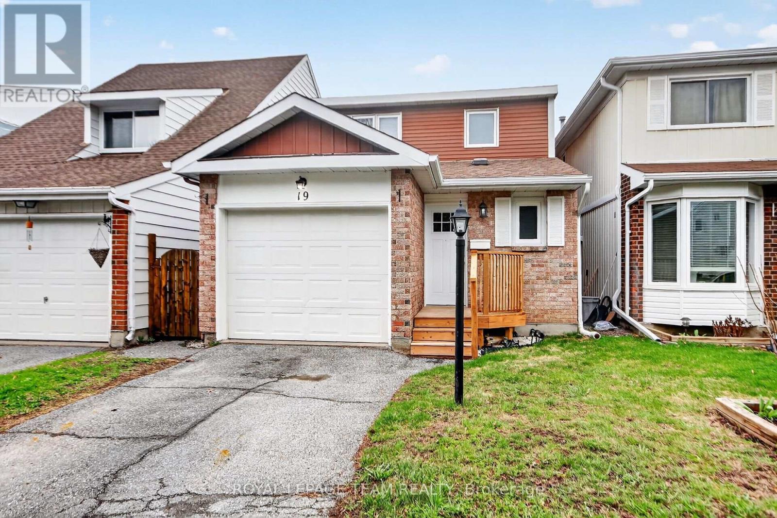 14 - 19 TRAFFORD LANE W, ottawa, Ontario