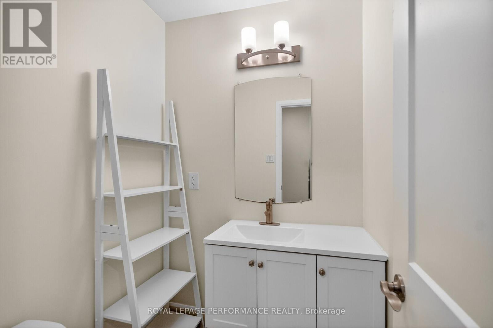 34 Dignard Street, Russell, Ontario  K0A 1W1 - Photo 3 - X13068386