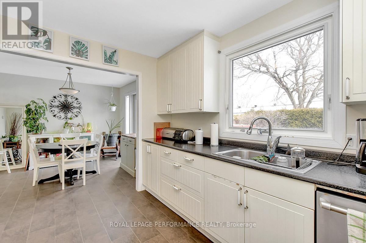 122 Post Road, Ottawa, Ontario  K2L 1L2 - Photo 11 - X13068458