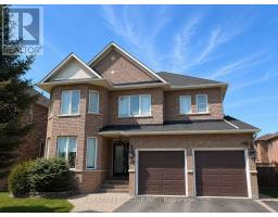 UPPER LEVEL - 42 FOURACRE WAY, Aurora, Ontario